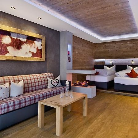 Pete Alpine Boutique Hotel - Klein Und Fein - Private Spa Suiten Und Zimmer St. Anton am Arlberg Cameră foto