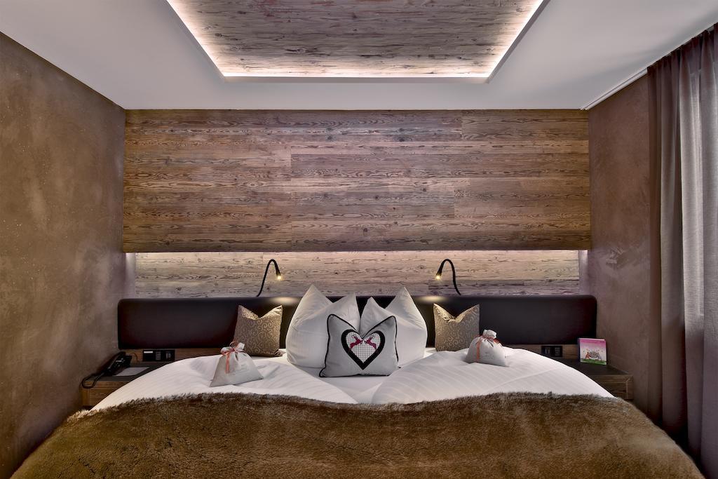 Pete Alpine Boutique Hotel - Klein Und Fein - Private Spa Suiten Und Zimmer St. Anton am Arlberg Exterior foto