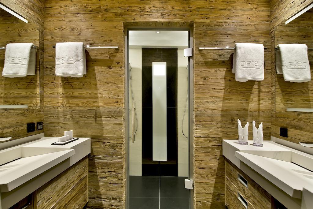 Pete Alpine Boutique Hotel - Klein Und Fein - Private Spa Suiten Und Zimmer St. Anton am Arlberg Cameră foto