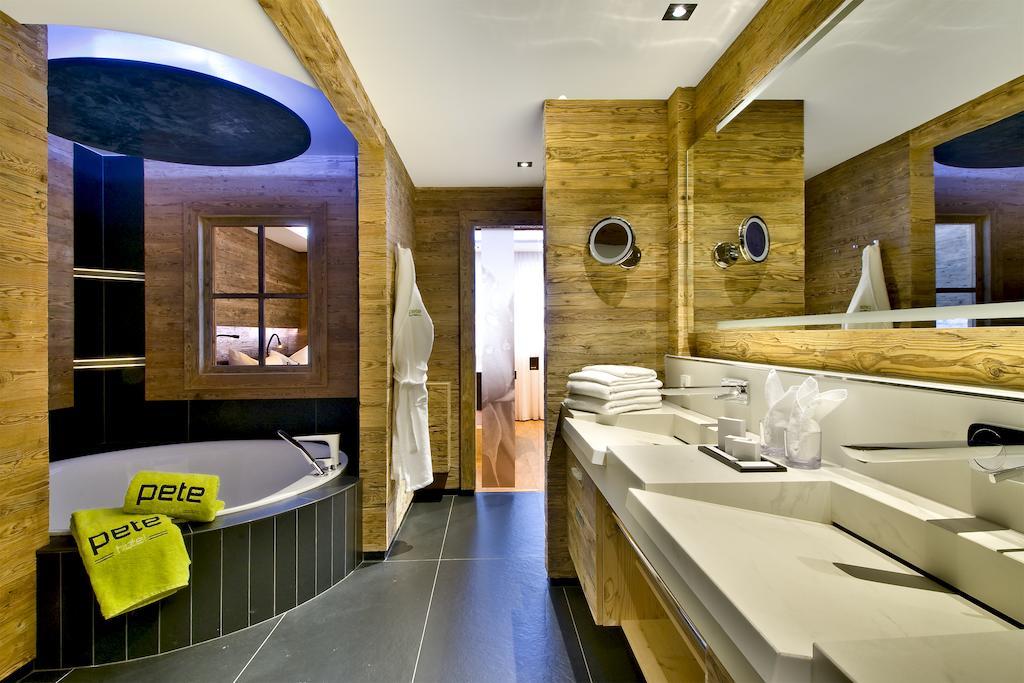 Pete Alpine Boutique Hotel - Klein Und Fein - Private Spa Suiten Und Zimmer St. Anton am Arlberg Cameră foto